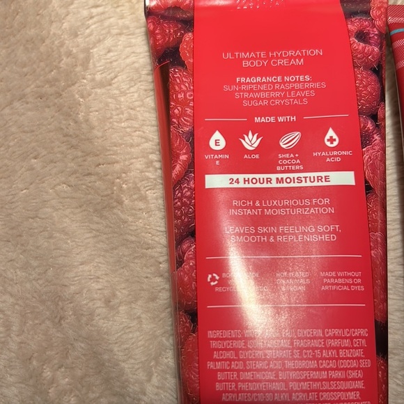 2 Brand New Bath and Body Works Ultimate Hydration Body Creams - Picture 3 of 4